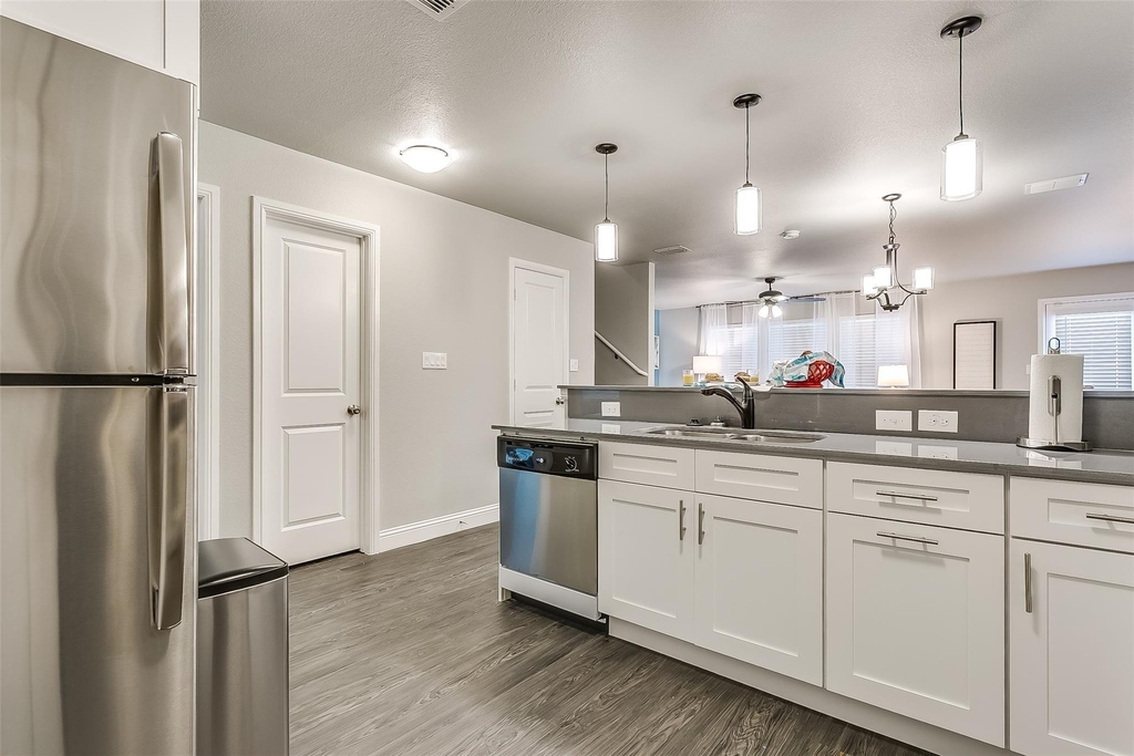 3912 Sheraton Road - Photo 4