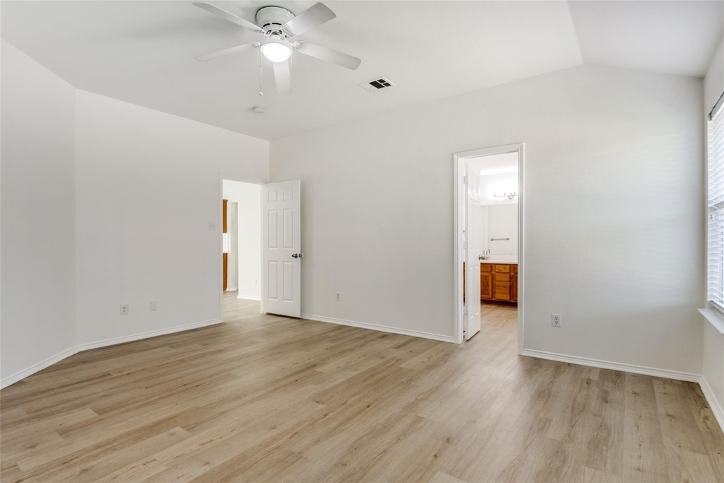 4153 Cherry Ridge Drive - Photo 21