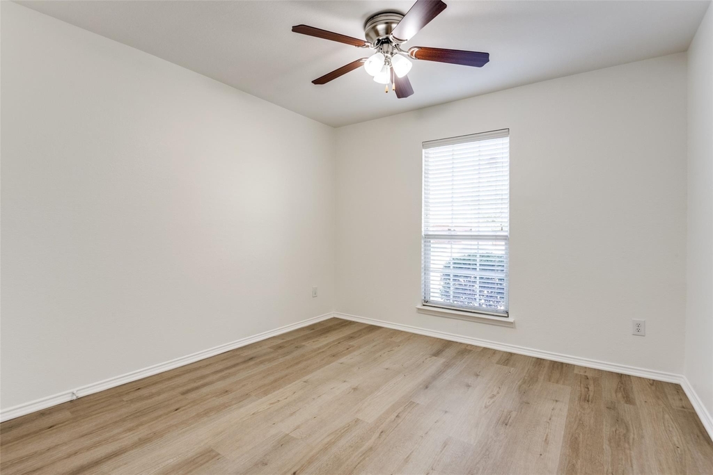 4153 Cherry Ridge Drive - Photo 14