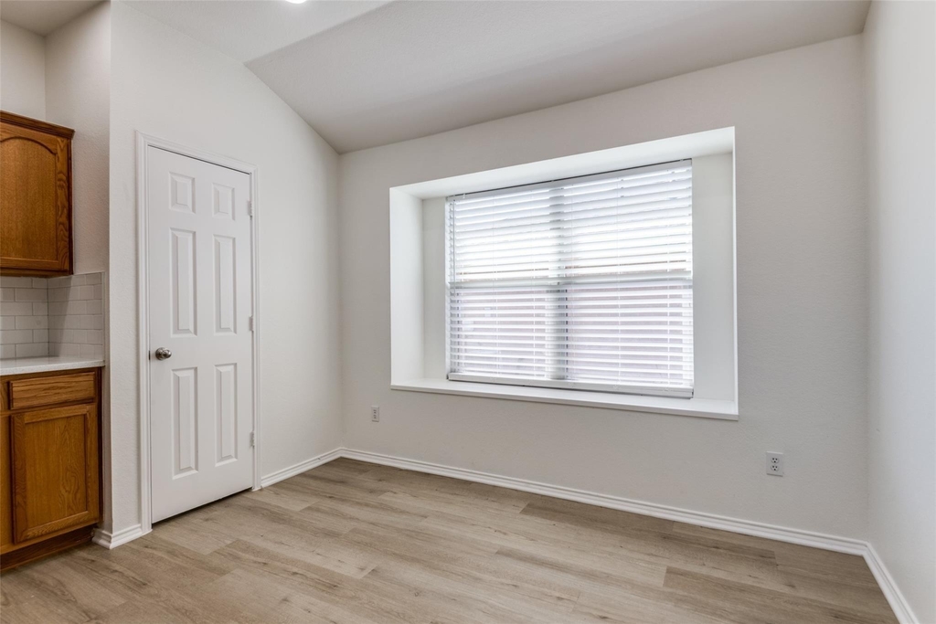 4153 Cherry Ridge Drive - Photo 12