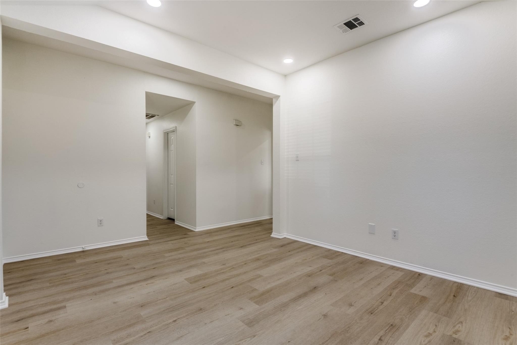 4153 Cherry Ridge Drive - Photo 18