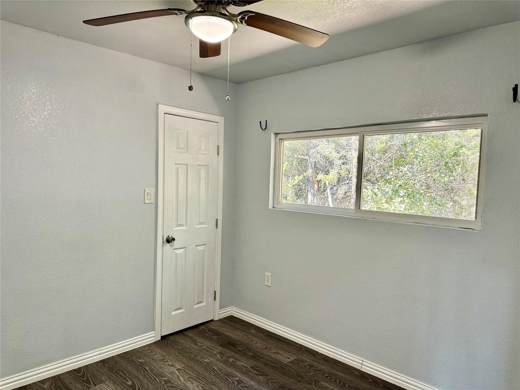2618 Creekview Drive - Photo 23