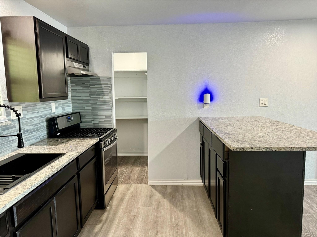 2618 Creekview Drive - Photo 12