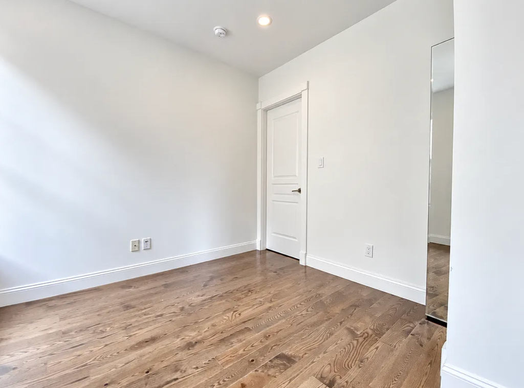 3620 Broadway - Photo 6