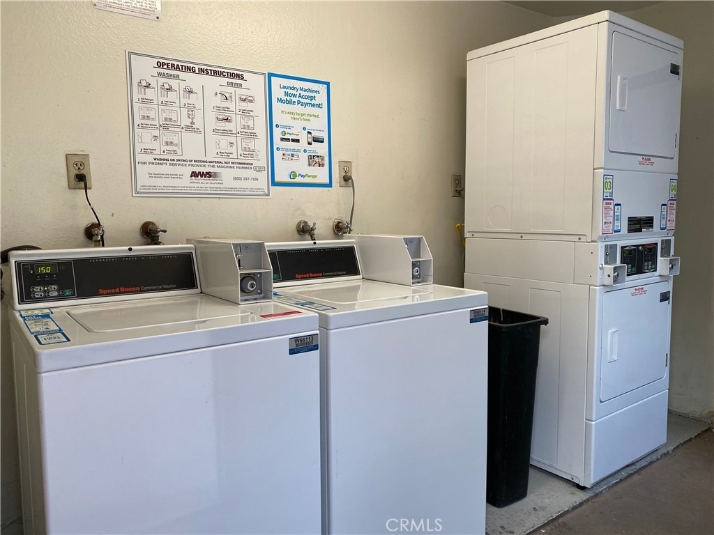 987 E Del Mar Boulevard - Photo 11