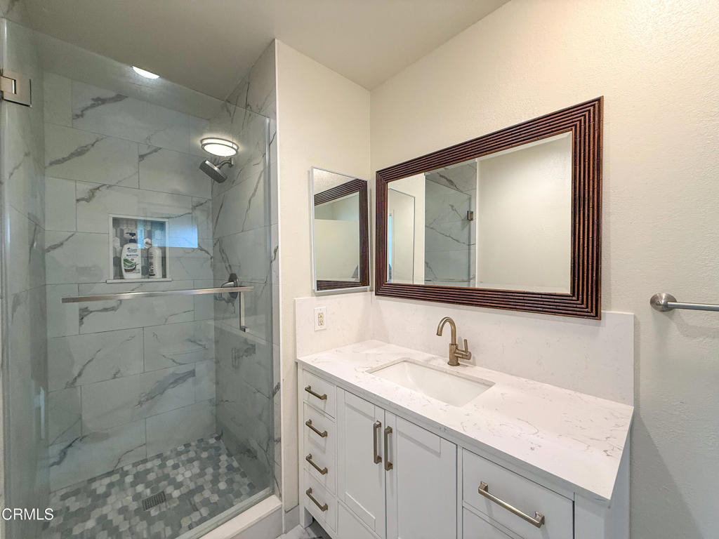 1730 W Hemlock Street - Photo 12