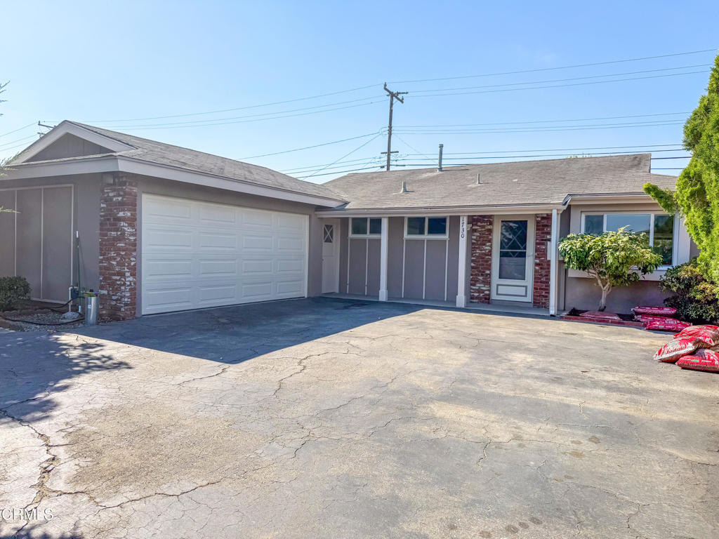 1730 W Hemlock Street - Photo 0