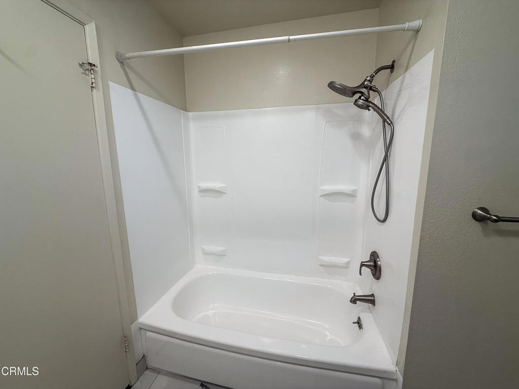 1730 W Hemlock Street - Photo 17