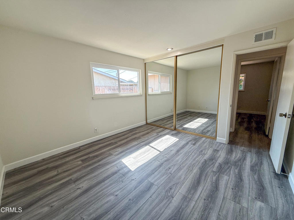 1730 W Hemlock Street - Photo 10