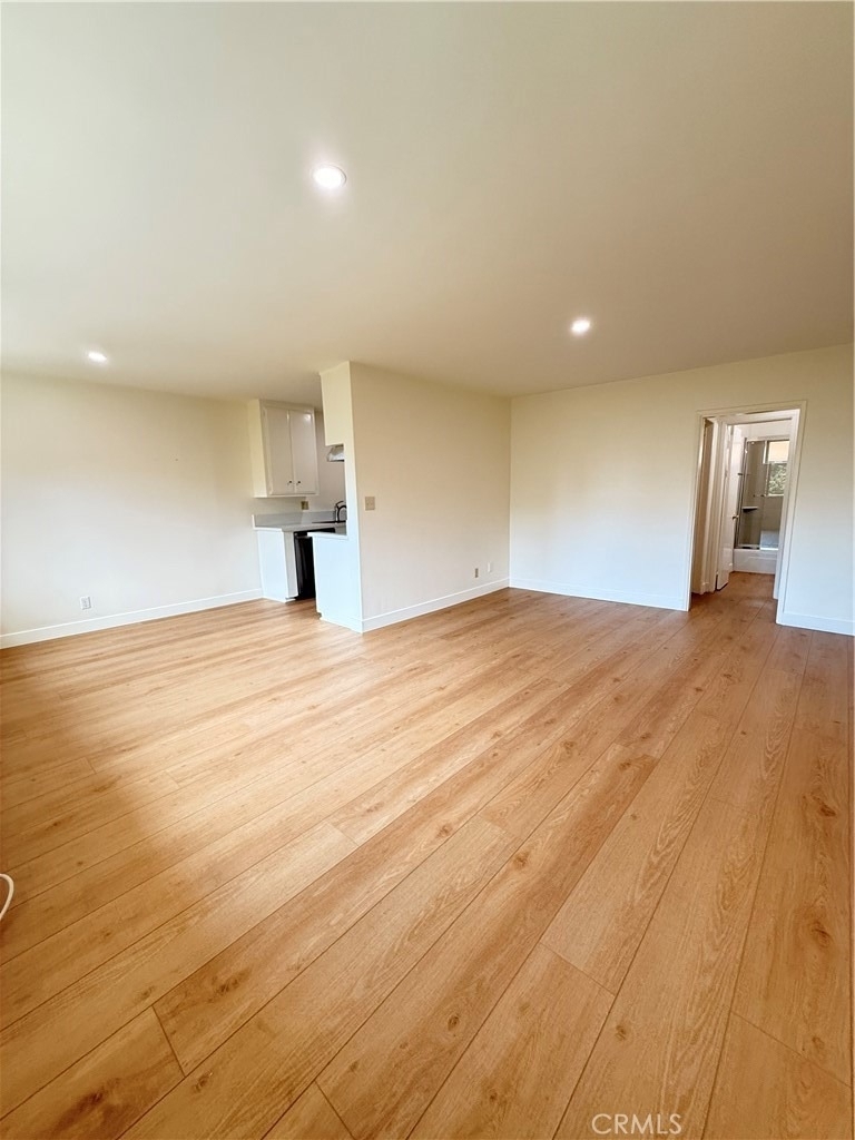 1651 Golden Gate Ave - Photo 2