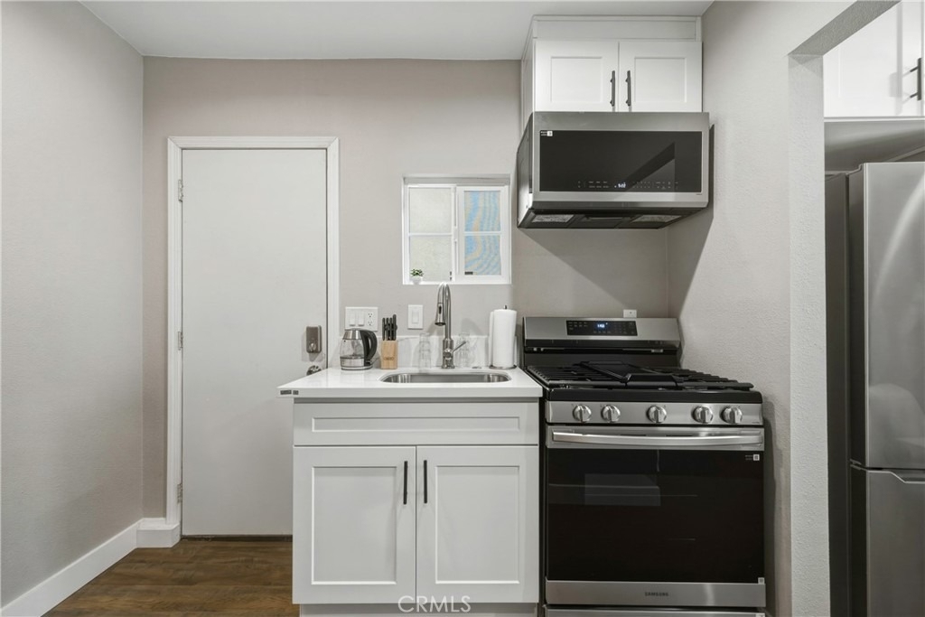 10227 Northridge - Photo 11