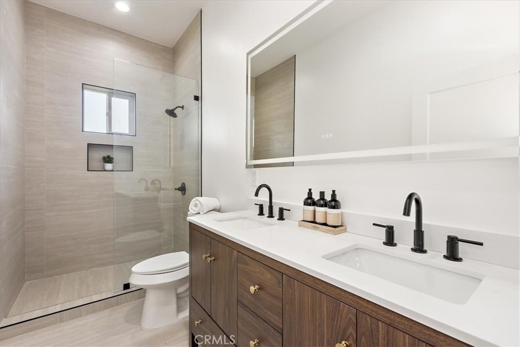 642 E Fairview Boulevard - Photo 14