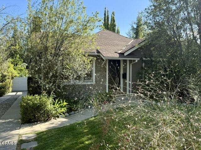 2040 Queensberry Road - Photo 1