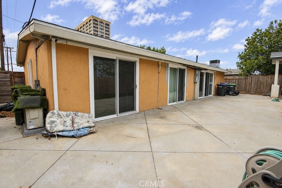 660 Beach Street - Photo 30
