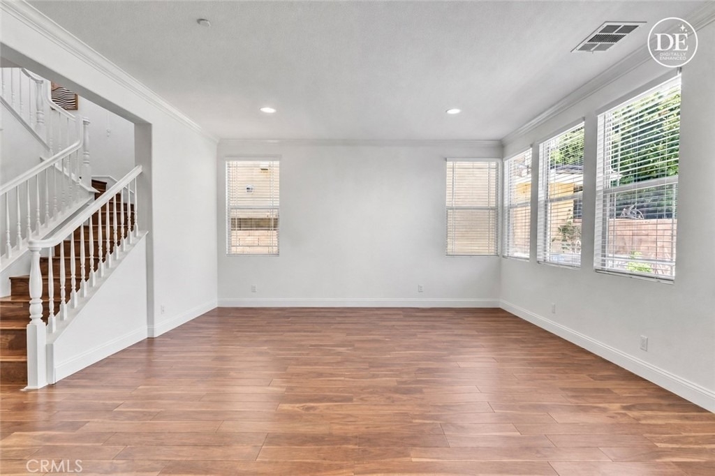 135 Willowbend - Photo 4