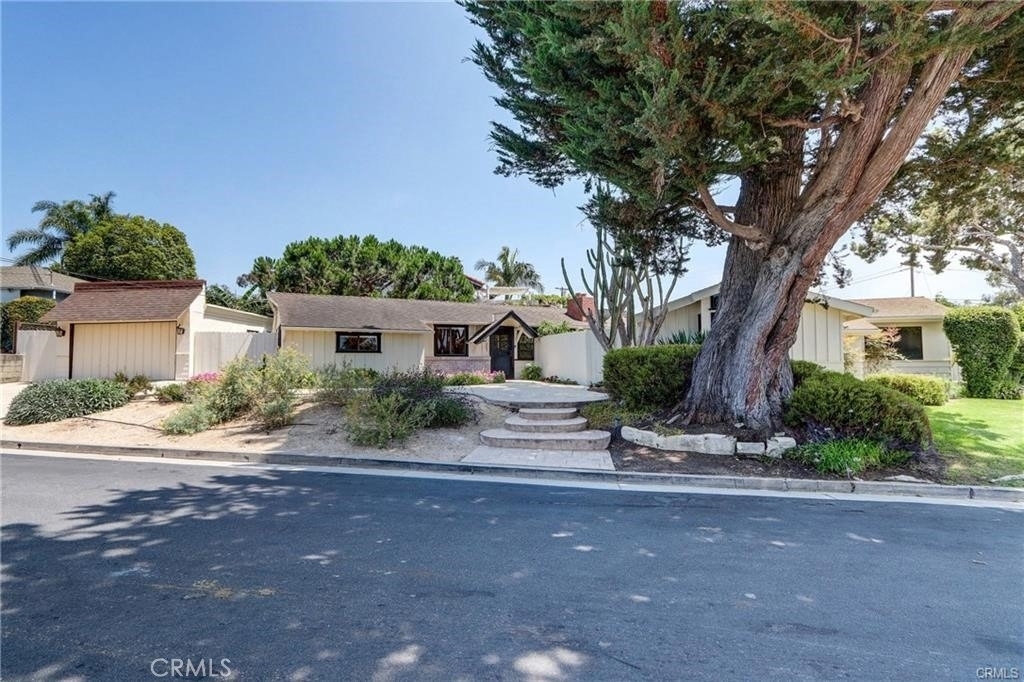 307 Avenida Sierra - Photo 0