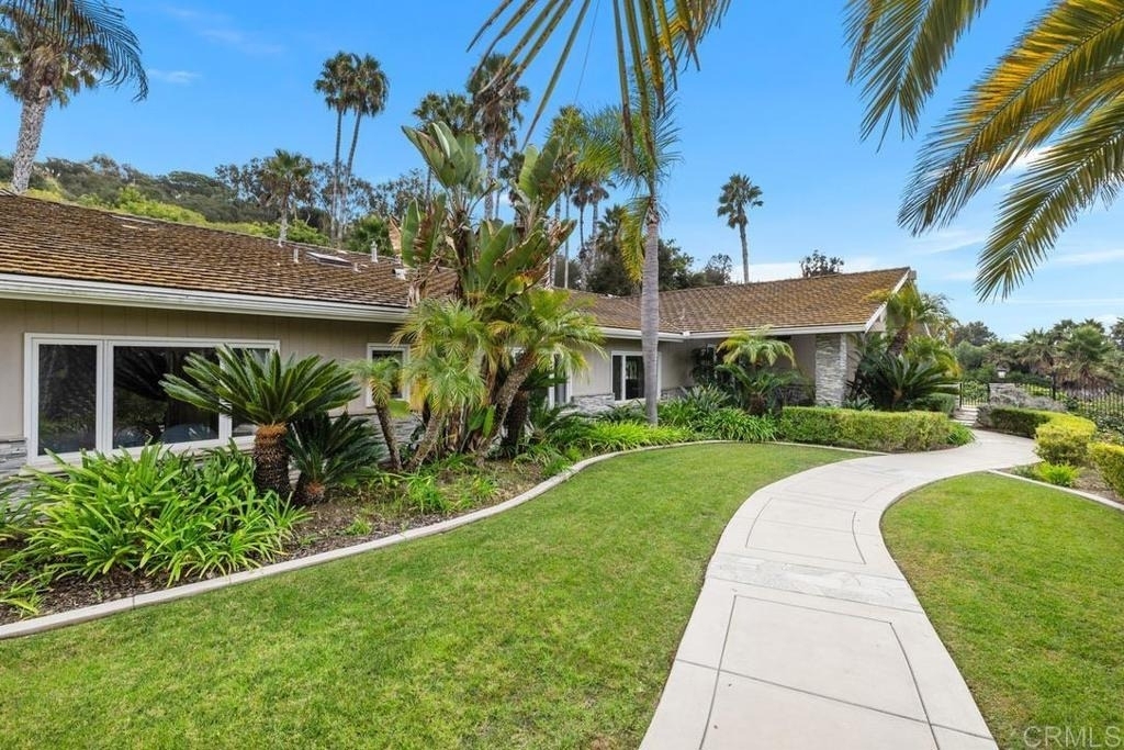 4715 La Noria - Photo 0