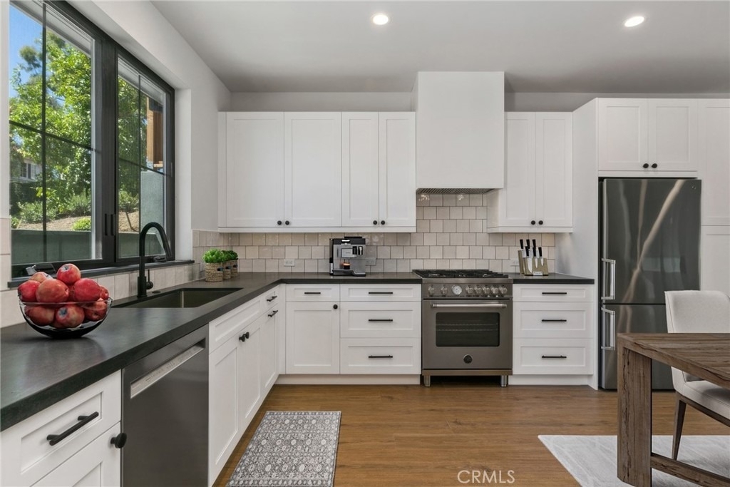 28832 Shady Place - Photo 10