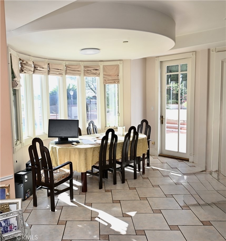 2726 Casiano - Photo 9