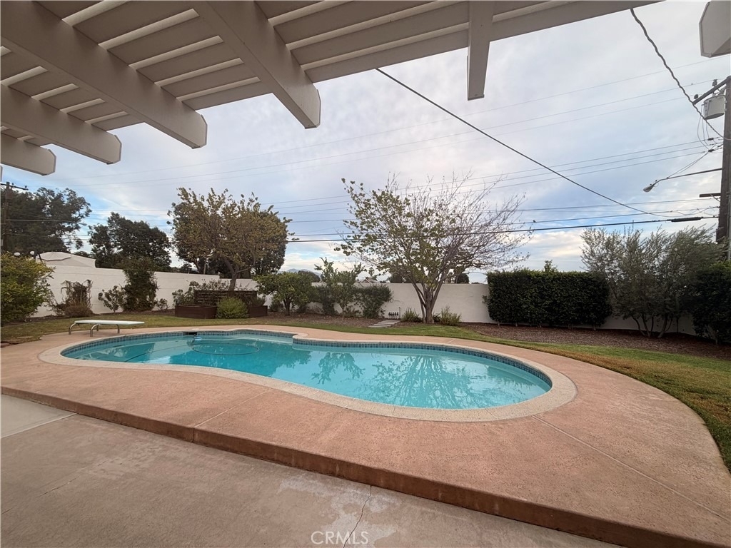 12772 Elizabeth - Photo 31