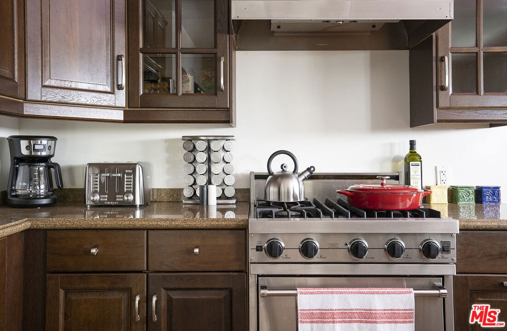 176 N Orange Drive - Photo 9