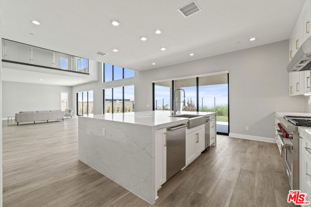 20348 W Marlow Lane - Photo 9