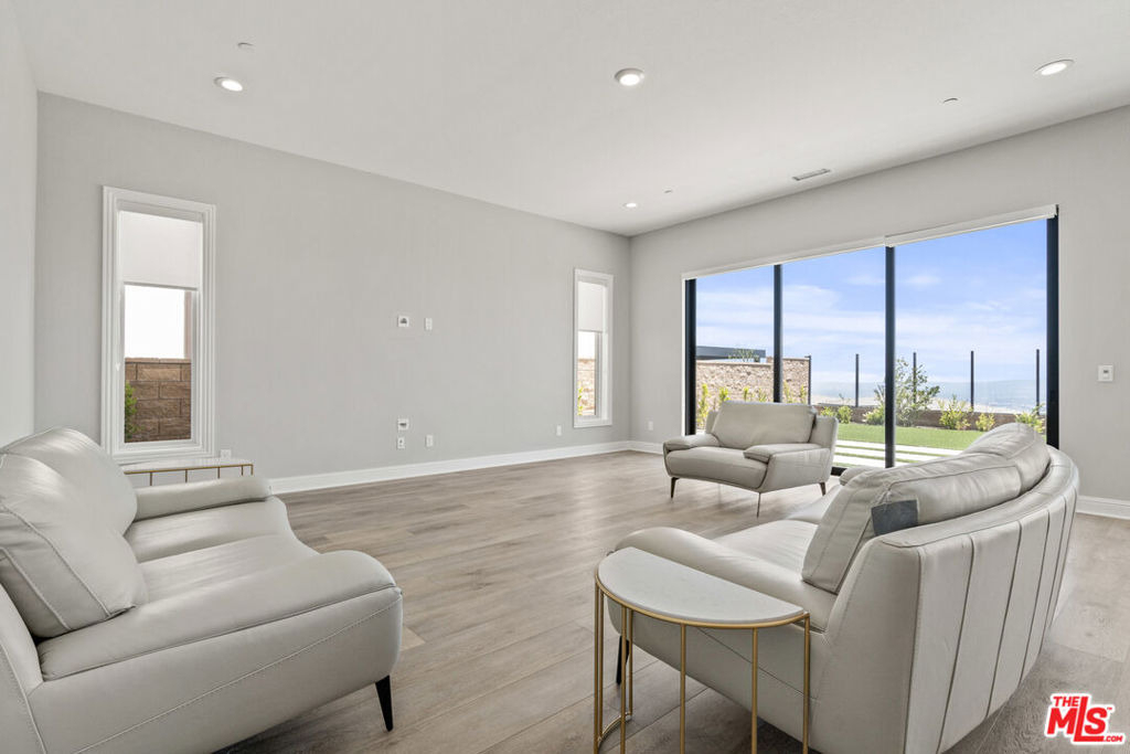20348 W Marlow Lane - Photo 11