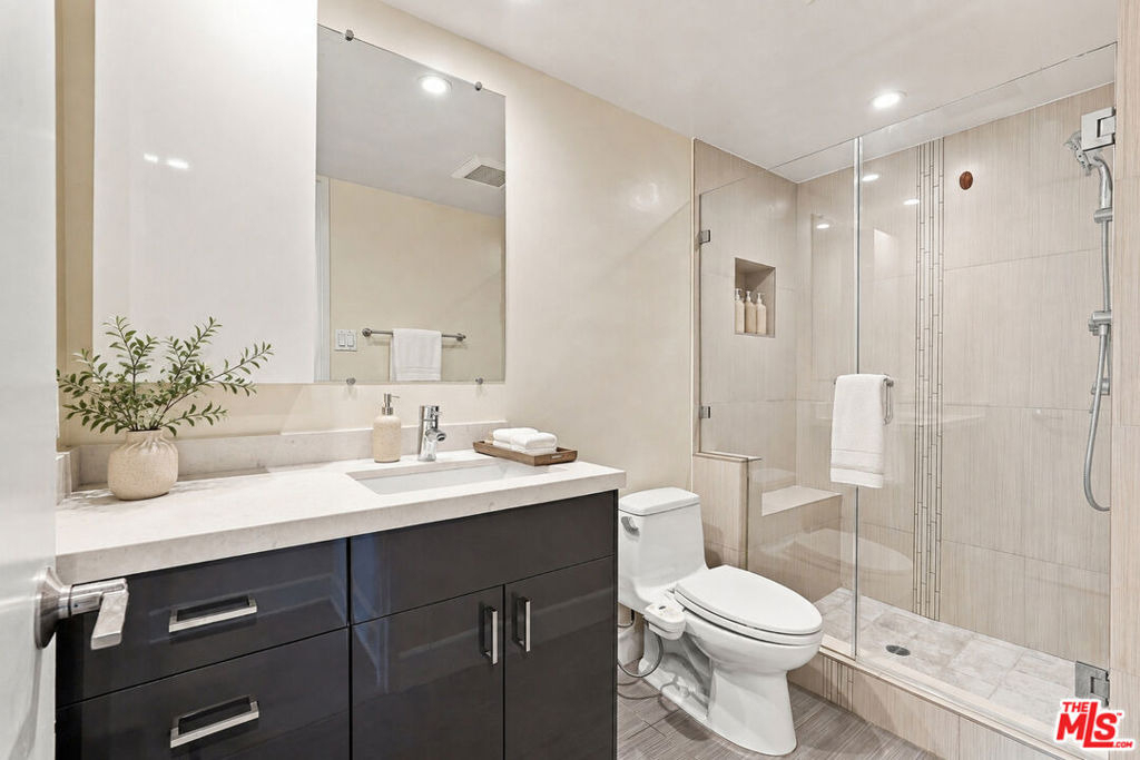 10433 Wilshire Boulevard - Photo 8
