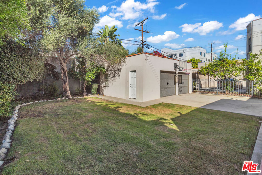 8349 W 4th Street - Photo 37