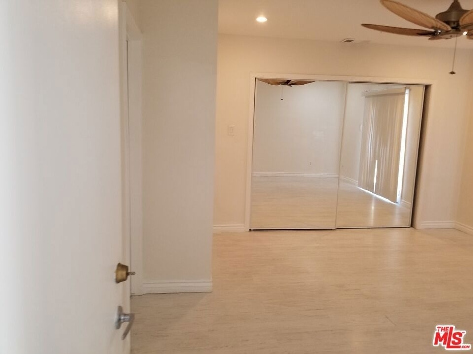 11059 Califa Street - Photo 13