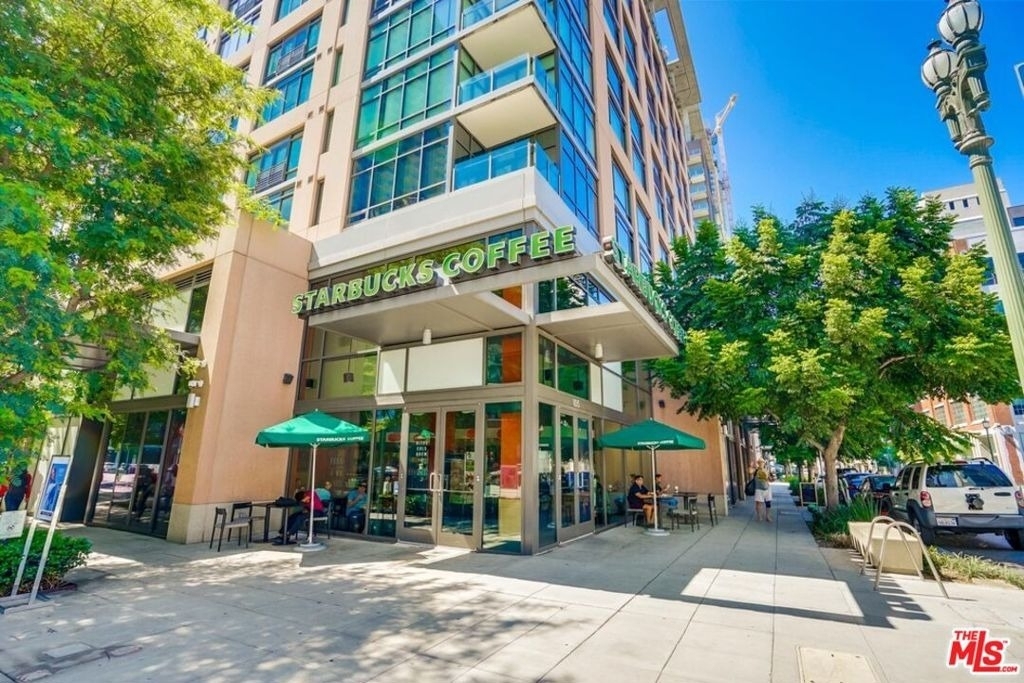1111 S Grand Avenue - Photo 31
