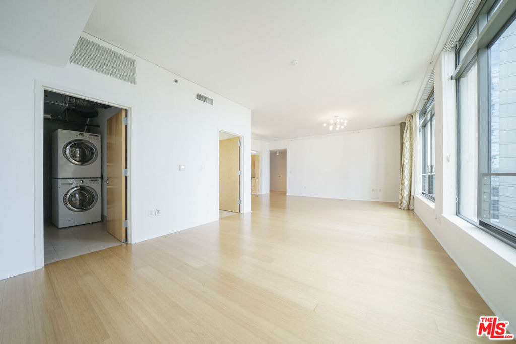 1111 S Grand Avenue - Photo 6