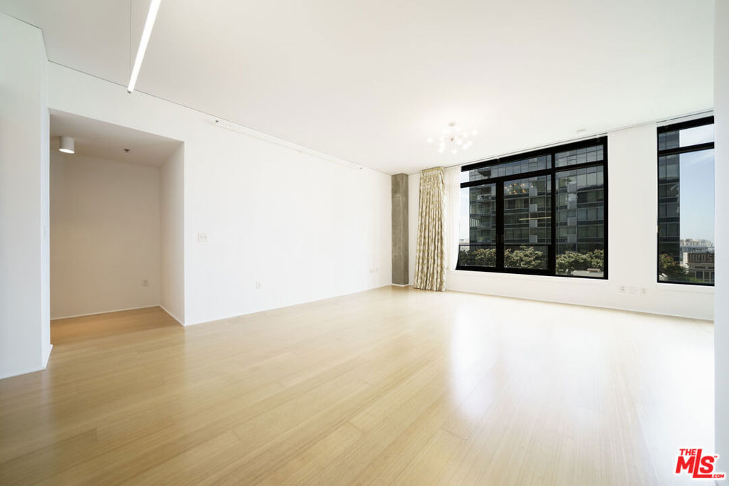 1111 S Grand Avenue - Photo 1
