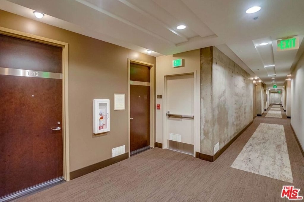 1111 S Grand Avenue - Photo 9