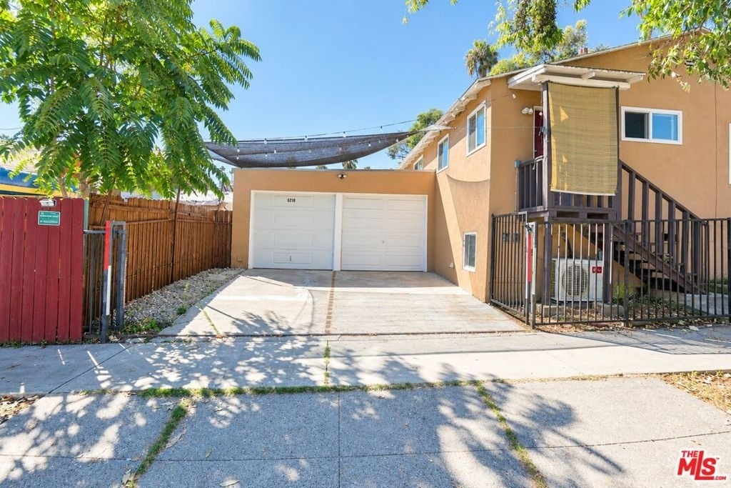 5218 Navarro Street - Photo 14