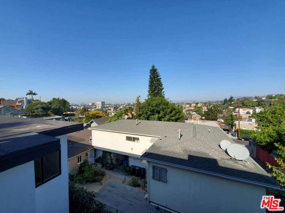 1491 Scott Ave - Photo 19