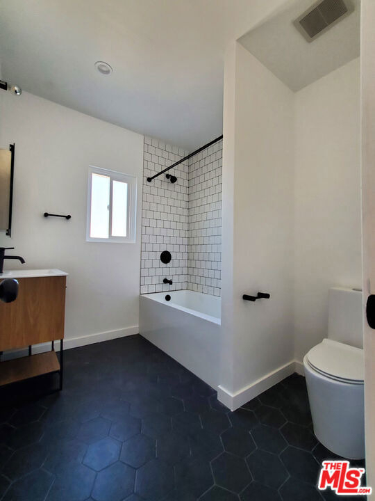 1491 Scott Ave - Photo 9