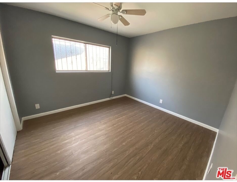 218 E 81st Street - Photo 4