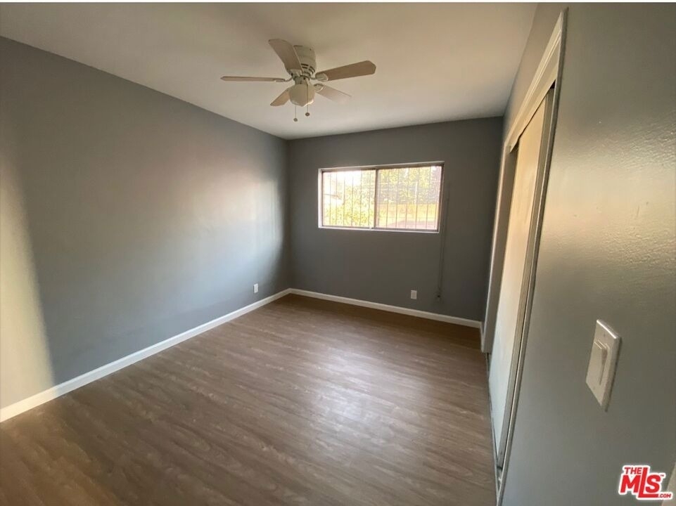 218 E 81st Street - Photo 3