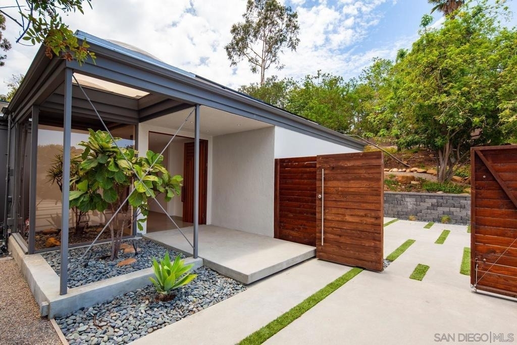 5481 Toyon Rd - Photo 3