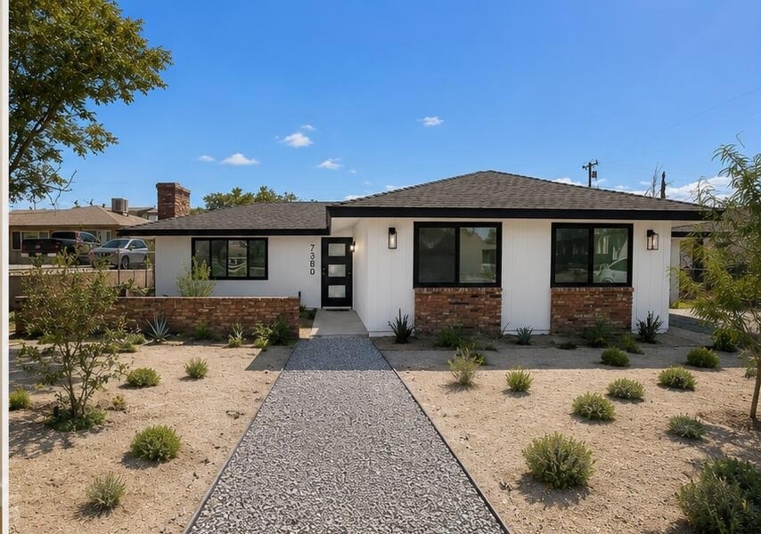 7380 Dumosa Avenue - Photo 0