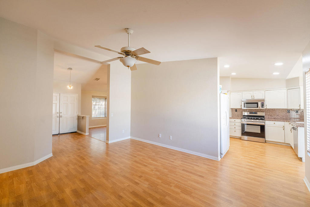 44435 Buttercup Lane - Photo 11