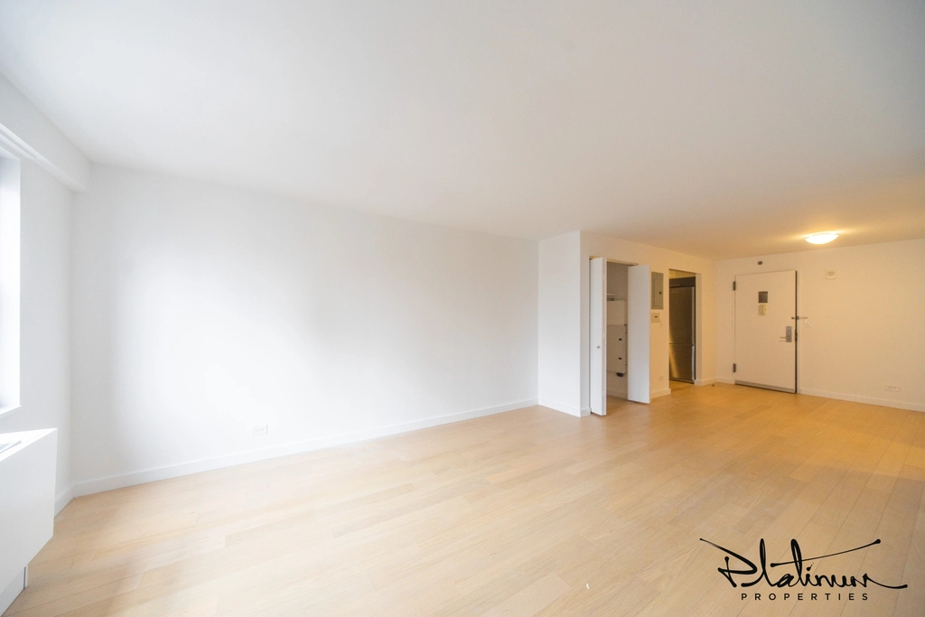East 39th Street - Photo 3