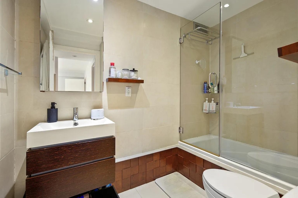 137 East 36th Street - Photo 5