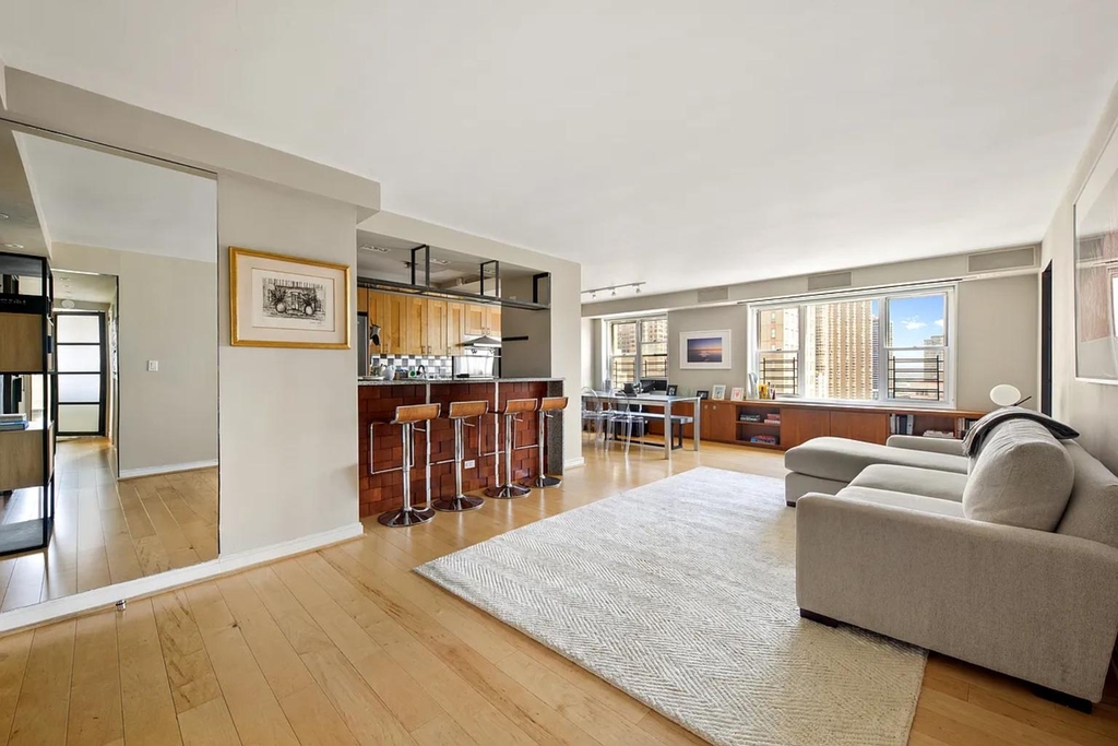 137 East 36th Street - Photo 0