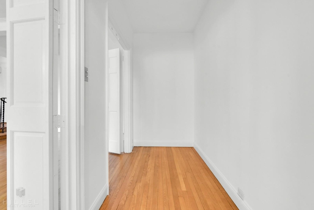 Continental Avenue - Photo 12