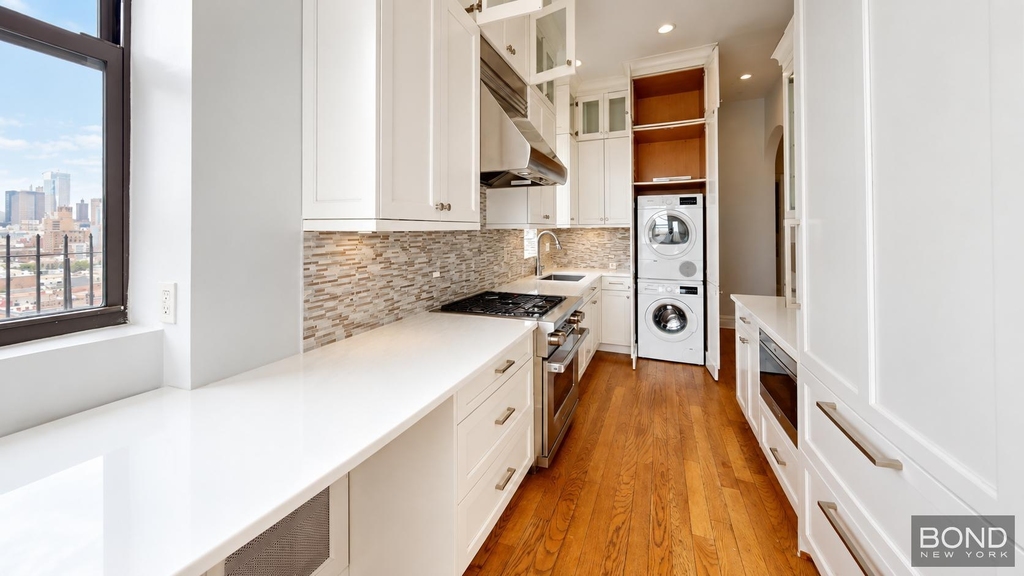 Second Avenue - Photo 9