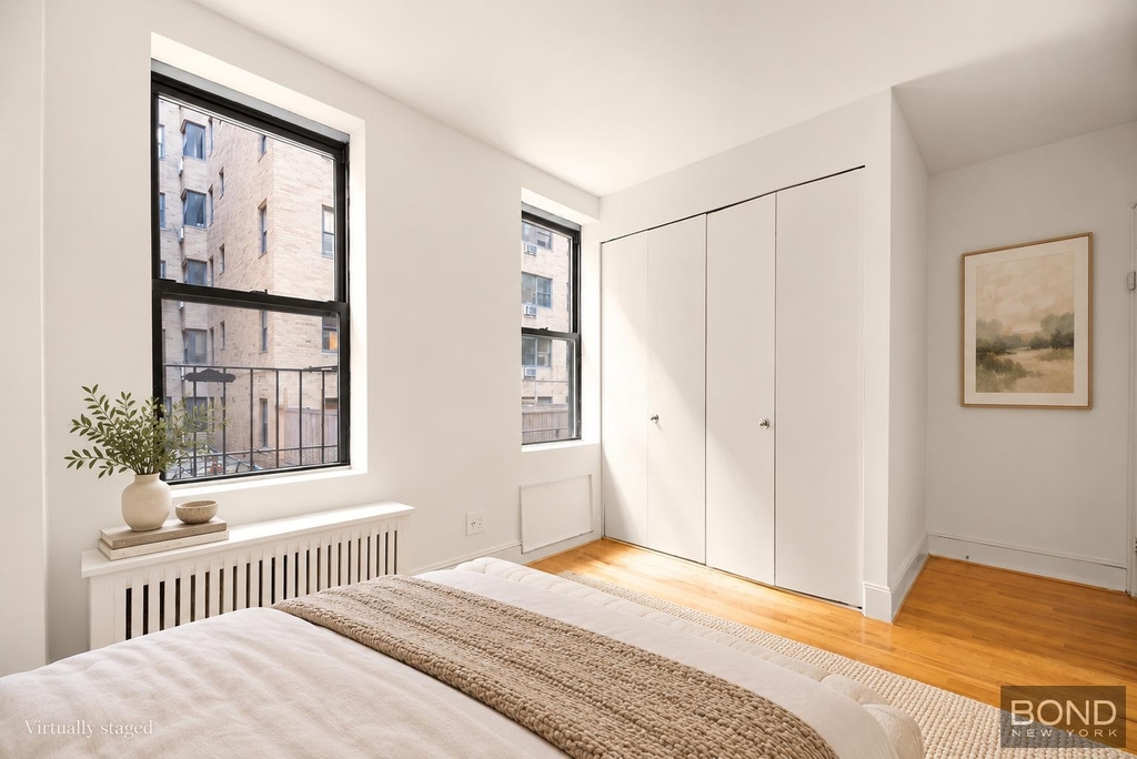 East 70th Street - Photo 3