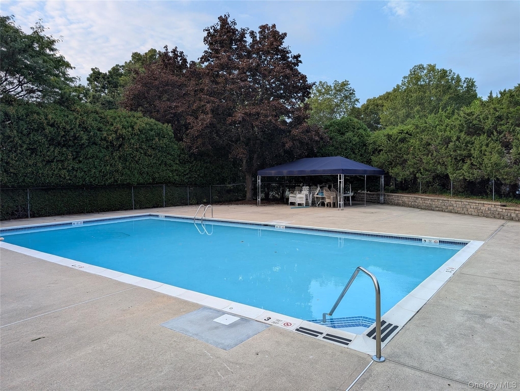 1506 Sara Circle - Photo 21