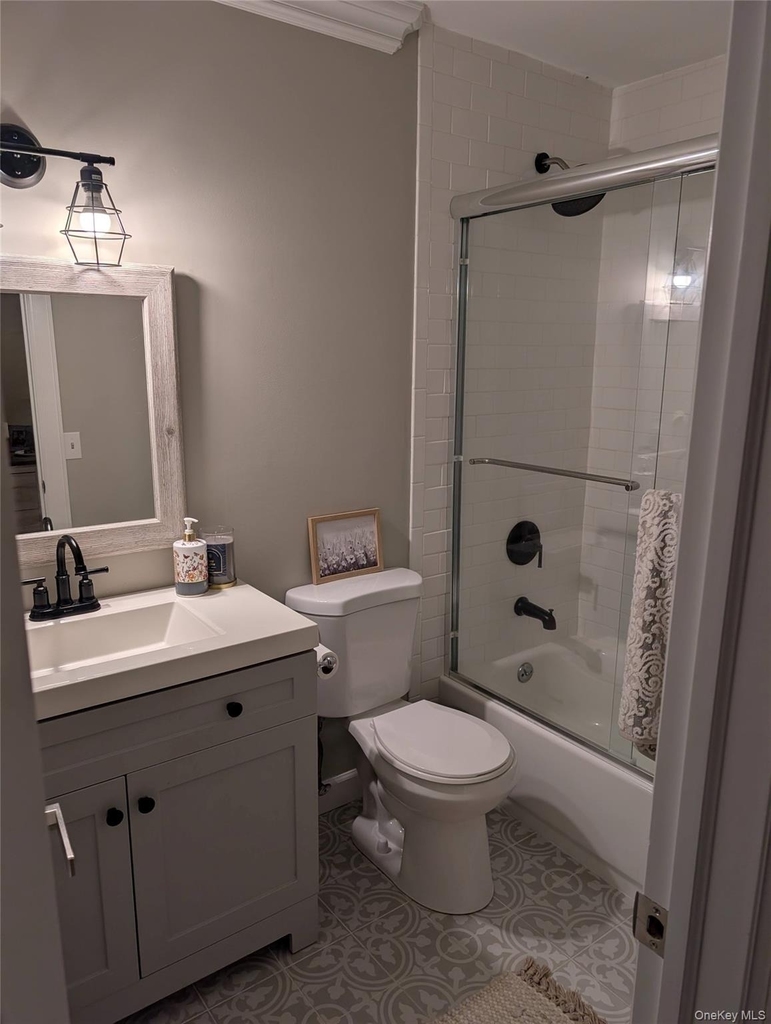 1506 Sara Circle - Photo 16